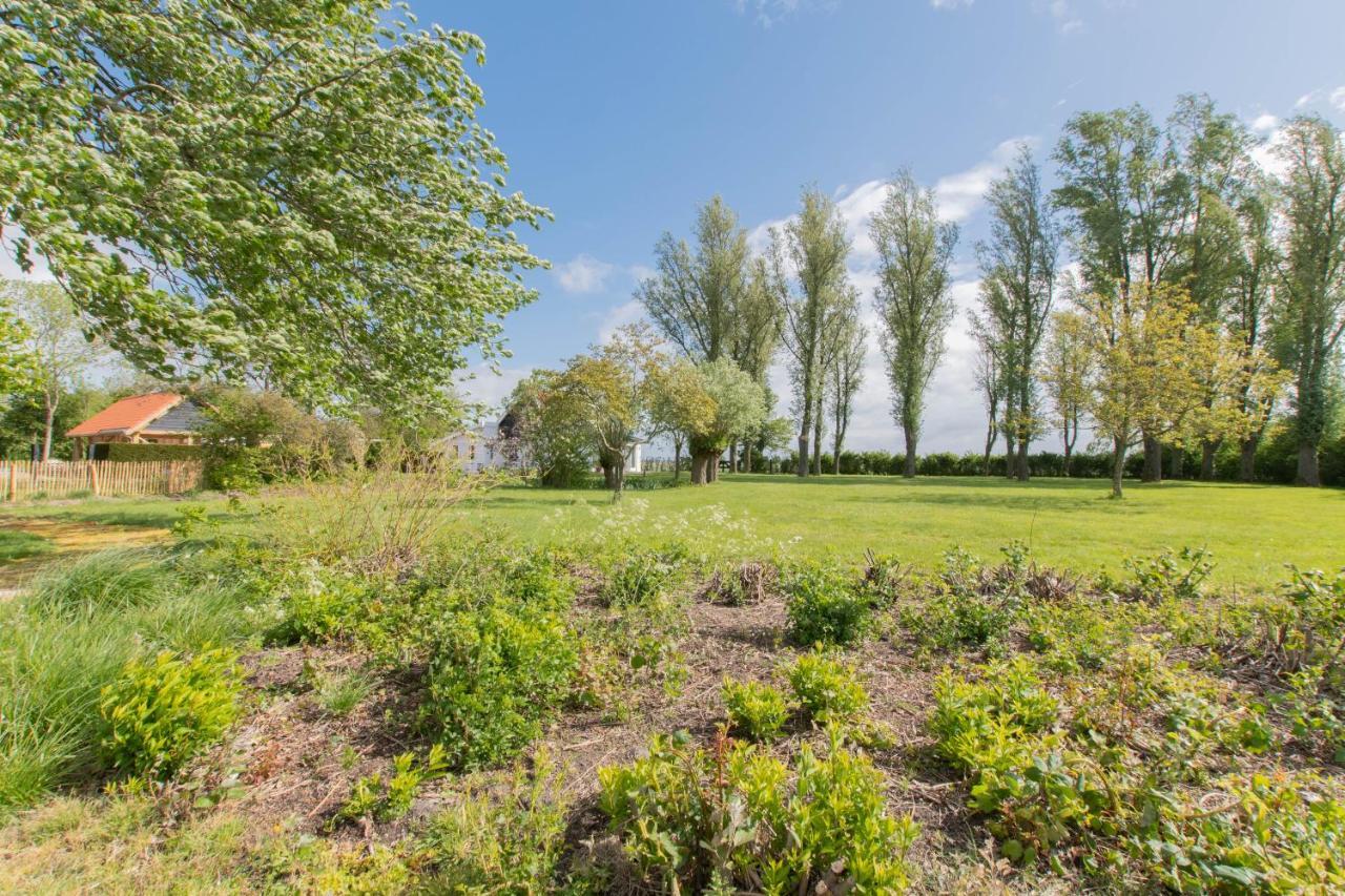 Prachtig Gelegen Vrijstaand Landhuis Hansweert 외부 사진